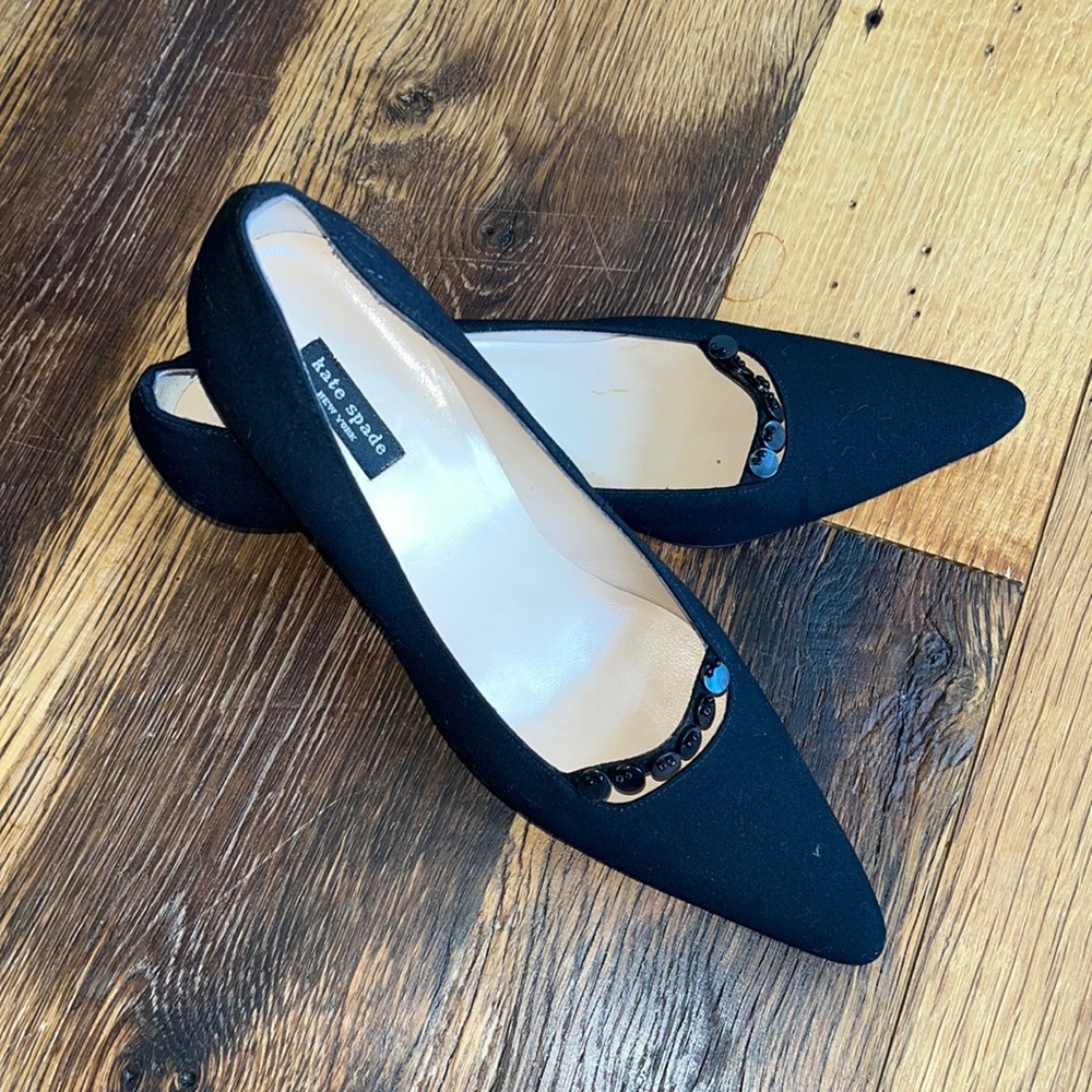 Kate Spade black kitten heel 8 B pointed toe sequined EUC RETAIL $198